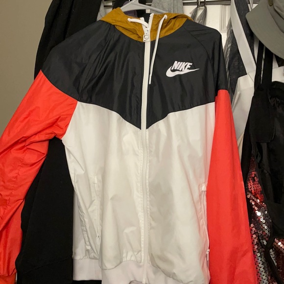 Nike Jackets & Blazers - Nike wind breaker